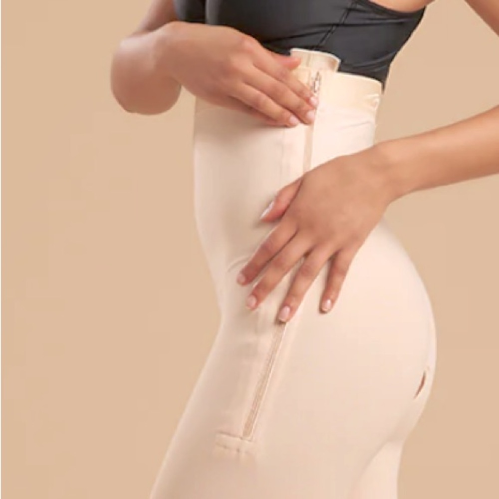 NWT- Sculptures High-Waist Ankle Length Girdle